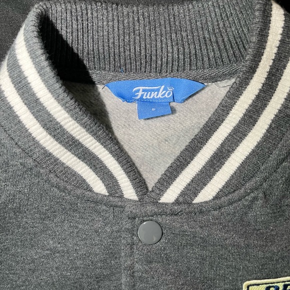 Men’s Funko Varsity jacket w/ Patches size Small Everett Freddy Funko Exclusive - Picture 7 of 13